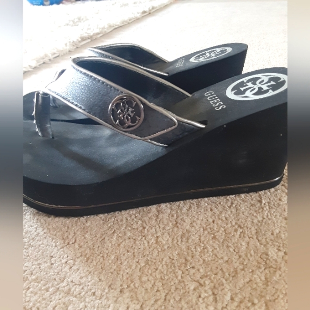 Black platform sandals - Picture 3 of 4